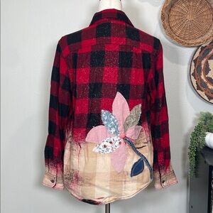Fun Upcycled Repurposed Distressed Flannel Button Up Floral Size Small Oversized